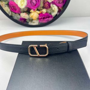 Classic Retro Women Leather Belt Fashion Designer Belt Width 2.5cm Luxury Brand With Jeans Dress Mens Womens Casual Belts Wholesale