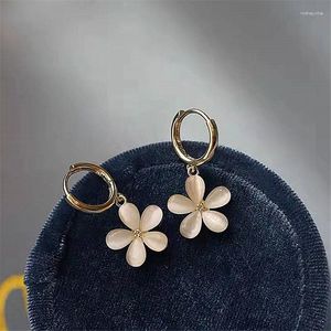 Orecchini con perno 2023 Fascino coreano Opale Fiore per le donne Temperamento di lusso leggero Alla moda Elegante Cerchio dell'orecchio Banchetto Gioielli Regali