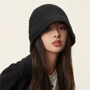 Ampla borda chapéus balde japonês vintage para mulheres inverno quente malha pescador boné literário cor sólida orelha proteção bacia mens bonés 231027