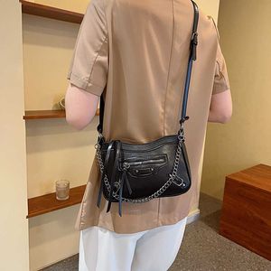 Taschen Store Outlet Sling One Shoulder für Damen 2023 Neuer Ketten-Crossbody-Stil Passender INS-Designer City Small Square Bag