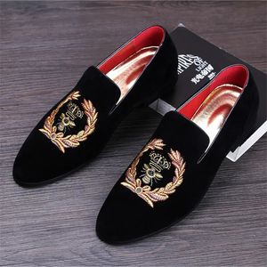 Klänningskor Herrmode Suede Leather Embroidery Loafers Mens Casual Printed Moccasins Oxfords Man Party Driving Flats EU Storlek 3845 231026