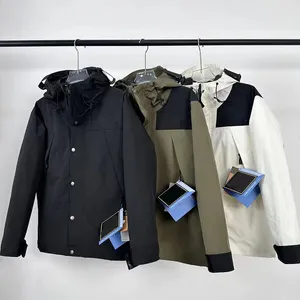 Designer Jackets TNF 1990 Stormtrooper giacca outdoor autunnale e invernale giacca ricamata con cappuccio impermeabile e antivento