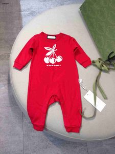 Luxury Baby Jumpsuits Högkvalitativ festlig röd nyfödd bodysuit Storlek 52-90 Flera mönstertryck Spädbarn Crawling kostym Oct25