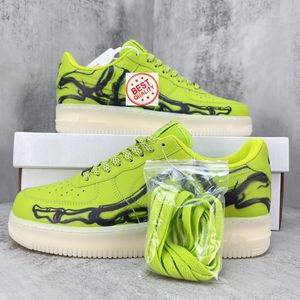 Um por 1 Correndo Sapatos Casuais Designer Homens Mulheres Plataforma Sapatilhas Baixo Clássico Sombra Cosplay Halloween Cor Limitada Raio X Osso Esportes Ao Ar Livre Caminhada Jogging