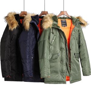 Piumino da uomo Parka militare Taglie forti Cappuccio di pelliccia Lungo impermeabile antivento Alaska Parka invernale Cappotto da uomo spesso 231026