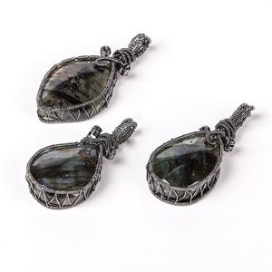 Scintillio naturale Pietra Labradorite Collana di moda Ciondolo Filo di avvolgimento Prototipo di pietra Gioielli fai da te per uomo e donna C217i