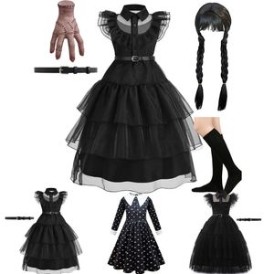 Girl S klänningar Girls Wednesday Dress Children Addams Halloween Black Family Clothes Kids Dancing Cosplay Costume Princess Christmas Fantasy 231027