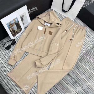 Designer womens Coat Jacket Hoodie suit Fashion casual Sports suit Spring and Autumn luxury brand Outdoor