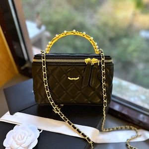 Fashion Womens Makeup Bag 19cm Shoulder Bag Leather Diamond Diamond Gold Hardware Metal Buckle Pearl Diamond Handle Luxury Handbag Designer Crossbody Bags Sacohe