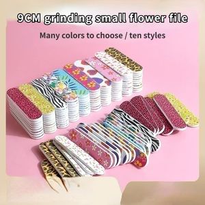 Nail Files 20PCSpack Colorful Mini 9cm File Printed Doublesided Grinding Small Flower Rubbing Strip 231027