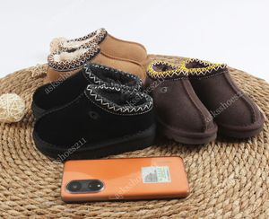 Boots Kids Toddler Tasman II Slippers tazz baby Shoes Chestnut Fur Slides Sheepes Sheerling الكلاسيكية الفائقة الحذاء الشتوية البغال