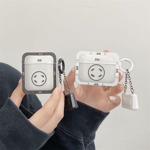 AirPods Pro Protective Cover Hook Keychain airpods1/2 이어폰 케이스 프로텍터 편지 Bluetooth Eorphone의 고급 투명 사례