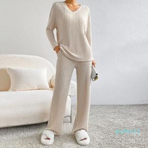 Kvinnors tvåbitar byxor 2 st/set Women Sweater Suit Thread V Neck Lady Top Trousers Set