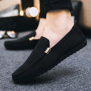 Elbise ayakkabıları 2023Spring Yaz Erkekler Loafers Erkekler Mens Rahat Işık Tuval Gençlik Düz Nefes Alabaş Moda Ayakkabı Satış 231026