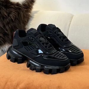 Lüks Tasarımcı Sıradan Ayakkabı 19FW Senfoni Spor Ayakkabıları Bulutbust Thunder Trainers Siyah Beyaz Kapsül Serisi Ayakkabı Lates Düşük Üst Platform Serin Sneaker