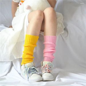 Frauen Socken Koreanische Candy Farbe Mädchen Gestrickte Fuß Abdeckung Solide Herbst Winter Stilvolle Elastische Lange Röhre Socke