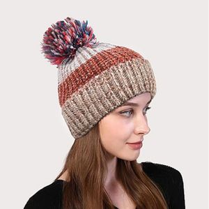 Berretto versione coreana carina palla di pelo colore lisca di pesce abbinato cappello lavorato a maglia da donna ispessito cappello di lana Cappello invernale