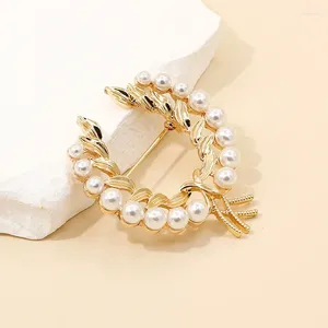 Brooches High-end Metal Bohemia Brooch Niche Design Lady's Pearl Banquet Vintage Pin Premium Christmas Badge Costume Jewely High Quality