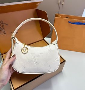 Damer Hobo Mini Moon Bag Designer Handväska Kvinnor Purses utsökta V Axelväskor Prägling Koppling Bag Luxury Underarm Package Candy G-5