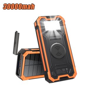 Waterproof Outdoor Solar Power Bank 30000mAh trådlös Powerbank med ficklampa Portable Fast Charging Externt Battery Pack