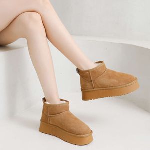 2023 Winter Neue Koreanische frauen Casual Stiefel mit Warm und Anti-rutsch-Trend Kurze Röhre Dicke Sohle Plüsch schnee Stiefel für Frauen