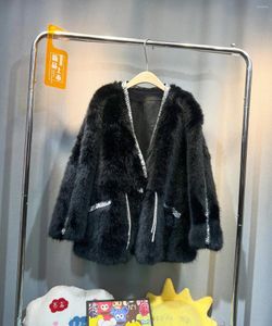 Pelliccia da donna Addensare Velluto di visone Capispalla caldo femminile 2023 Inverno Paillettes Scollo a V Cardigan allentato Cappotto Cappotto medio-lungo nero soffice