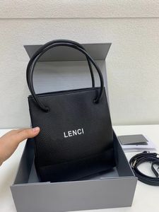 2023b Heme Mini Tote Bag Fairy Armpit Bag Crossbody Original Material Enkel axel Simple Designer Fashion Märke Wallet Mobiltelefon Bag Lipstick Bag 22cm