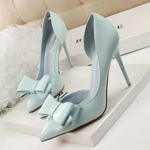 Slippers 2023 Fashion Delicate Sweet Bowknot High Heel Shoes Side Hollow Pointed Women Pumps Toe 10 5CM thin Dress 231026