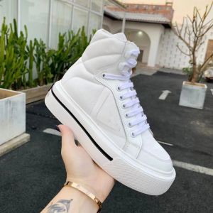 Lyxdesigner kvinnor män casual skor paris klänning löpare sneaker överför sense retro tränare svart vinröd sneakers fitness jogging chunky sneakers