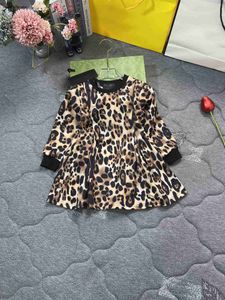 Nuovo vestito da ragazza autunnale Gonna per bambini con stampa leopardata sexy Taglia 90-140 Girocollo a maniche lunghe Abito da bambino Oct25