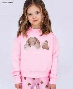 Nowa wysokiej jakości bluza z kapturem dla dziecka Piękny różowy sweter Sweter 100-150 lalki Niedźwiedź nadruk czysty biały dzieci pullover Oct25