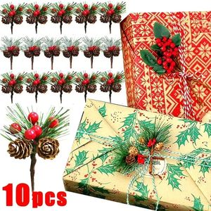 Decorative Flowers Wreaths 10Pcs Mini Artificial Pine Needle Simulation Christmas Snowflake Holly Berry Plant Gift Box Decoration Xmas Wedding DIY Wreath 231027