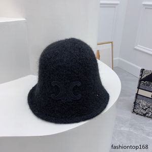 Fashion designer hats Men's and women's bean hats Autumn/Winter warm knit hats Ski brand hats High quality luxury skullcaps Casual beauty hats Soft hats