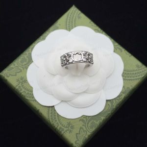 Designerring, heta nya mode -mäns och kvinnors ring, klassiskt retro mässingsmaterial, 925 silver, en mängd olika stilar kan väljas, justerbar storlek, hög kvalitet med låda