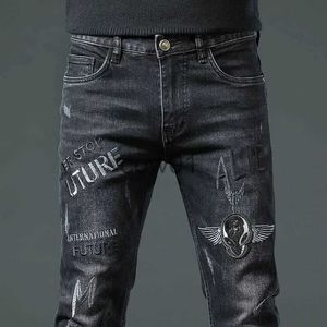 Herrbyxor 2023 Spring och Autumn New Fashion Trend Elastic Black Small Foot Pants Men's Casual Slim bekväma högkvalitativa jeans 27-36 J231028