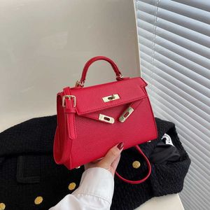Negozio di borse Outlet Designer estivo di celebrità di Internet per donna 2023 nuovo con borsa a tracolla monospalla con texture sollevata a mano