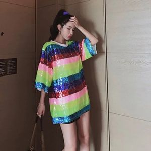 Urban Sexy Dresses Dalmazzo Fashion Rainbow Stripes T Shirt Mini Dress Summer Women Pullover Print Letter Sequins Loose raka klänningar 231027