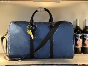 Designväskor män duffel väskor denim broderad bokstav blå axelväskor förvaring väska keepall handväskor bagage totes flygplats rese väska kvinnor gym påse fitness väskor