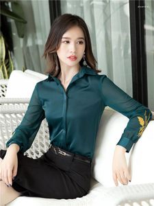 Kvinnors blusar kvinnor blus 2023 höst mode koreanska satin toppar mesh broderi långärmad chiffong lös skjorta marinblå kontorsdam