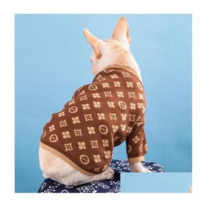 Cão vestuário clássico cão vestuário tricô suéter casual luxo presbiopia carta designer engrossar lã quente hoodies casacos roupas para animais de estimação dh21a