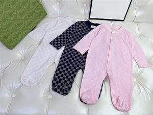 Bebekler Toddlers Moda Torpers Tasarımcı Baskı Mektubu Romper Önlük ile Sevimli Bebek Sonbahar Çocuk Tulumları Çocuk Kız Erkek Boys Tırmanma Giysileri