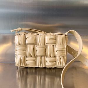 Replikacja 10A na najwyższym poziomie wyściełana kaseta BV Wfrint Crossbody Bag 19cm Designer Torby na ramię oryginalną skórzaną torbę kosmetyczną bezpłatną wysyłkę VV026