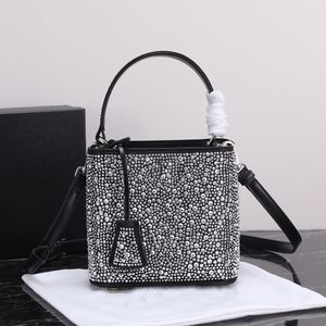 Designer Shoulder Bag The latest handbag Fashion Classic Handbag Fashion brand crystal bucket bag 1012