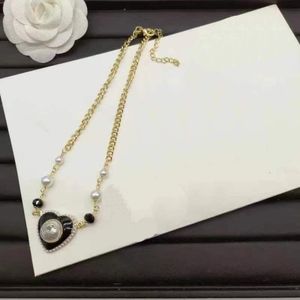 Colar feminino com padrão de couro boutique diamante cristal coração pingente colar banhado a prata menina charme colar com pingente de pérola novo estilo romântico joias de amor