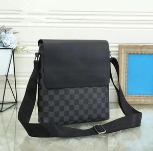 Designer axelväskor män satchel kvalitet lyxiga messenger cross body väska för man original vattentät fallskärmväska