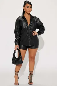 Kvinnors spårfamiljer Kvinnor Fashion Casual Solid Color Pu Leather Two-Piece Set Long Sleeve Lapel Outwear Short Pants Set