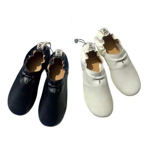 Loewsshoes Top Quality Womens Round Head Ballet Shoes Super Soft and Non Abrasive Sheepskin Elastic Round Head Flat Bottom Granny Shoes