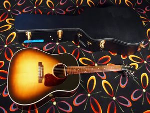 Hot Sell Sell Electric Guitar 2012 J-45 Standard Acoustic ~ w/Factory Pickup! Musikinstrument