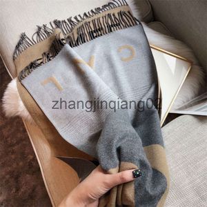 Designer Cashmere Scarf For Woman Mens Winter Winter Casual Fashion Thick Shawl för att hålla varma klassiska gråa långa lyxiga ullscarf