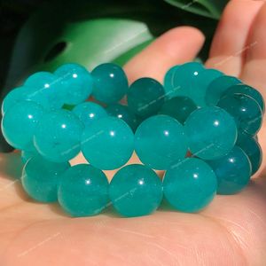 AAA Natural Stone Malachite Green Chalcedony Jades Beads Mineral Loose Spacer Pärlor för smycken som gör DIY -armband Halsband Fashion JewelryBeads smycken